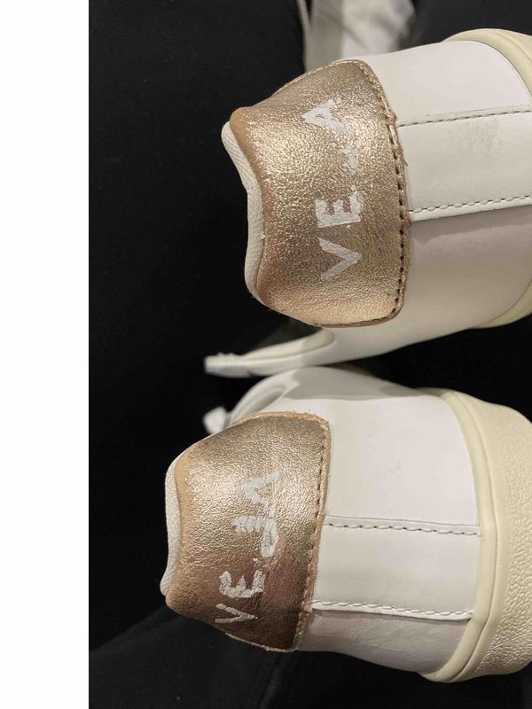 Review Thumbnail Image 0 215978416