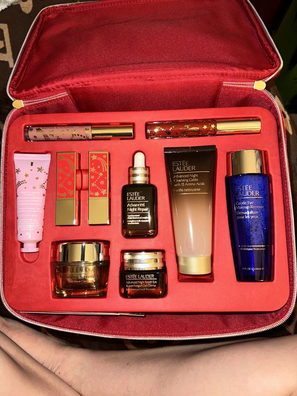 Customer photo for "Best holiday gift set"