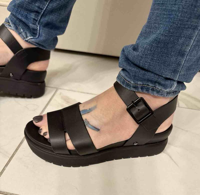 Review Thumbnail Image 0 243677130