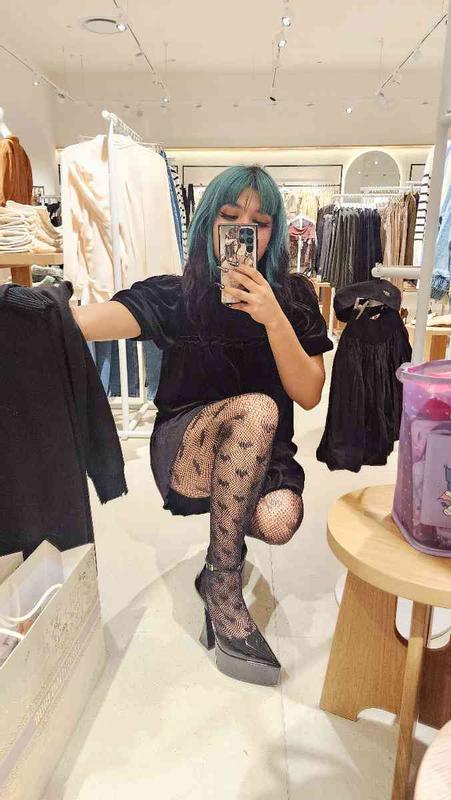 Review Thumbnail Image 1 233878768