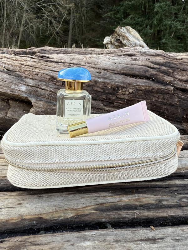 Customer photo for "Fresh and Elegant"