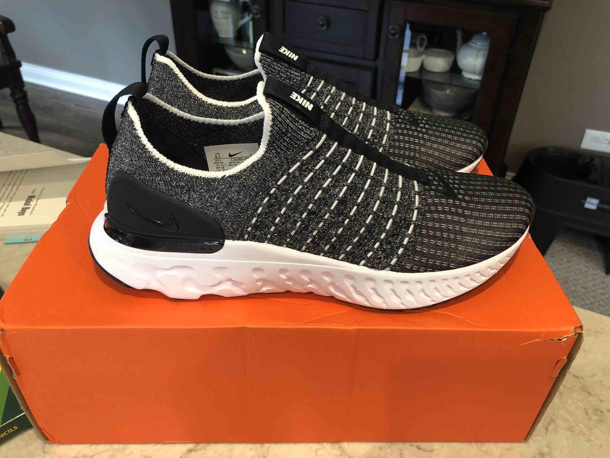 Customer photo for "Love these shoes!!"