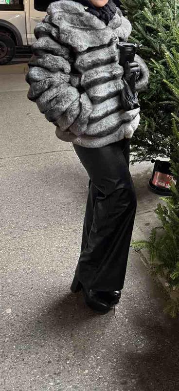 Review Thumbnail Image 0 238553724