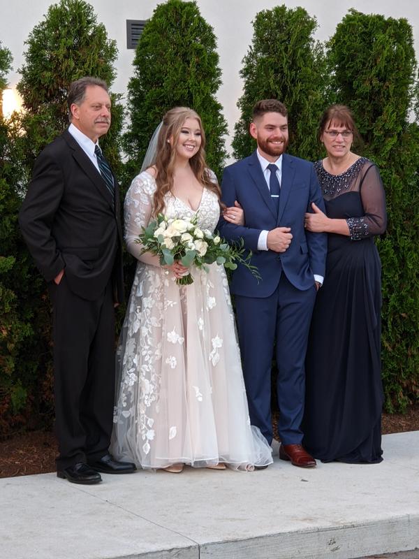 Review Thumbnail Image 0 211440603