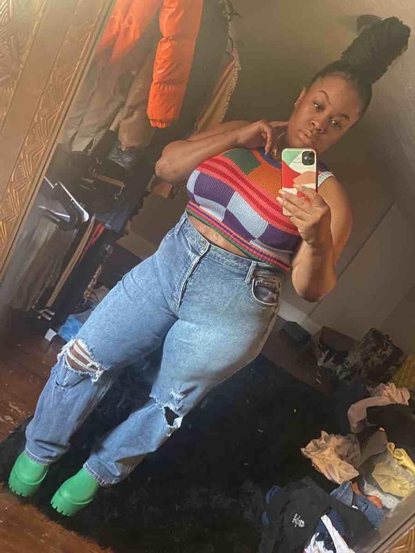 Review Thumbnail Image 2 219847355