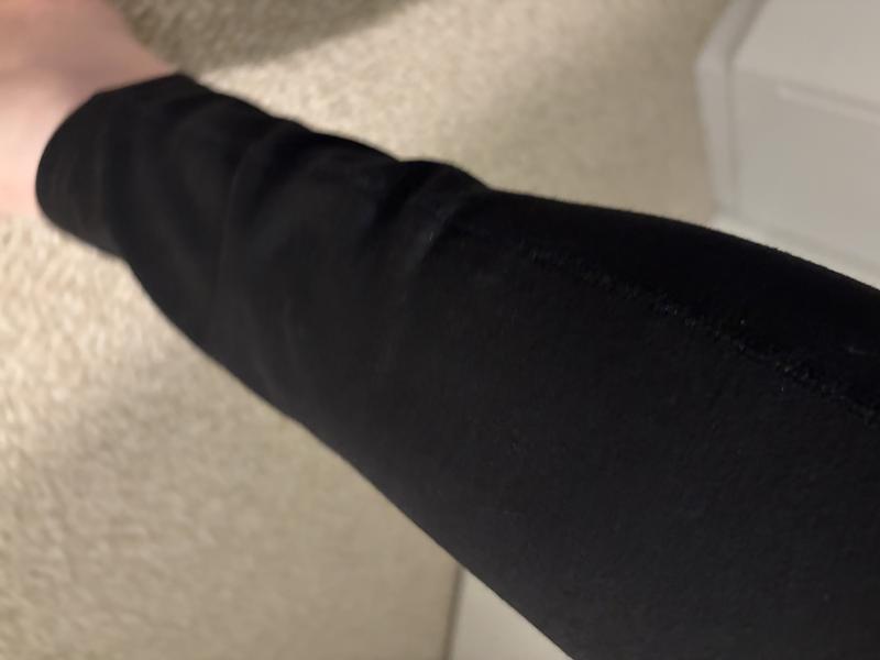 Customer photo for "Defective construction on legs, nice material"