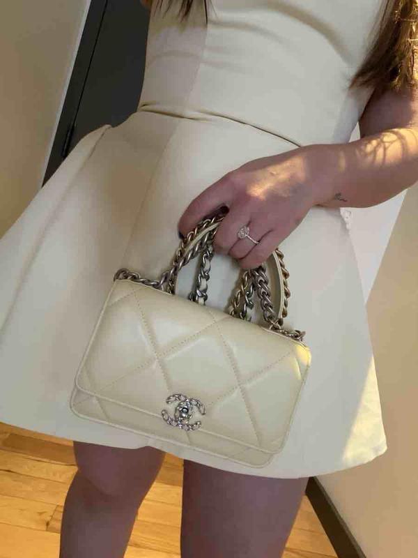 Review Thumbnail Image 0 247981842