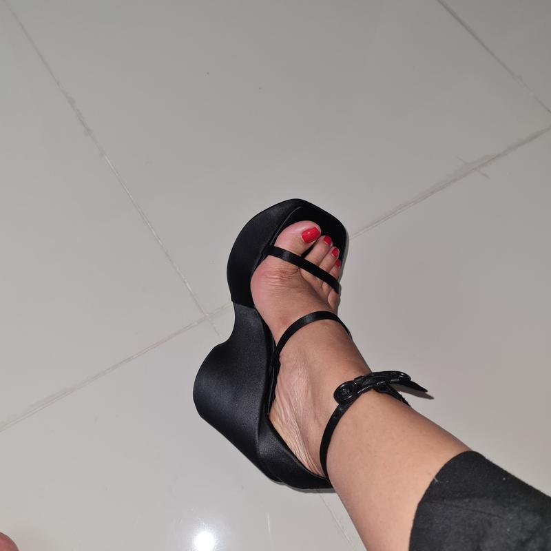 Review Thumbnail Image 1 217168797