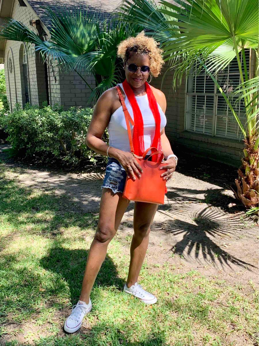 Review Thumbnail Image 0 195977384