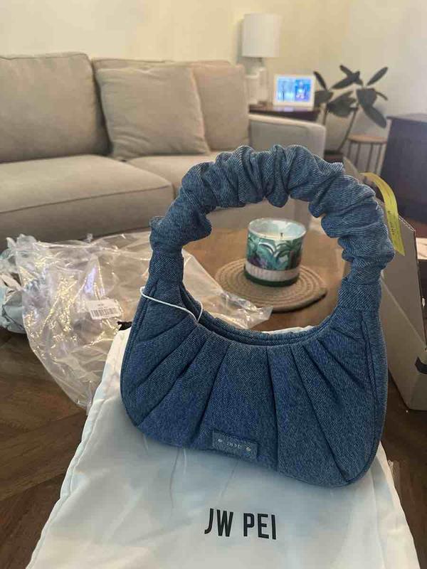 Review Thumbnail Image 0 243389354