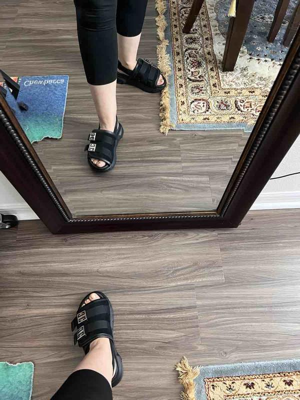 Review Thumbnail Image 0 215672434