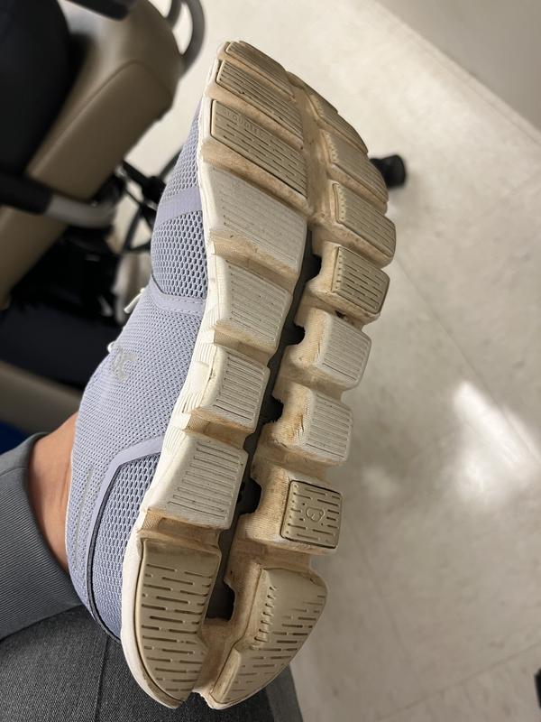 Customer photo for "after 1yr of barely using, the mesh broke"