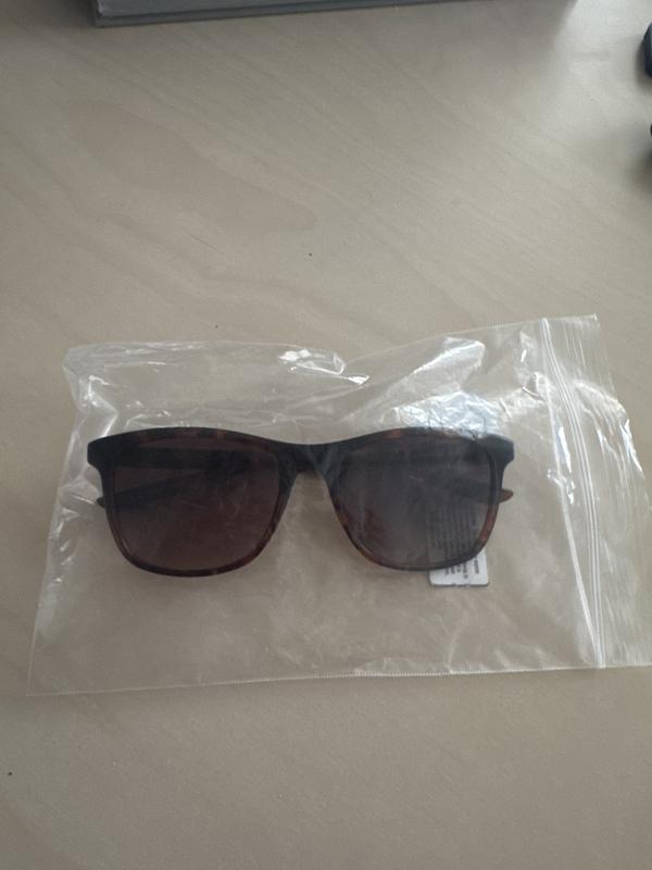 Review Thumbnail Image 0 240546931