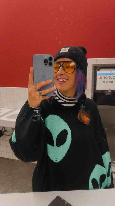 Review Thumbnail Image 0 245885521