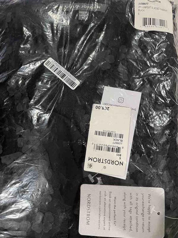 Review Thumbnail Image 3 237503149