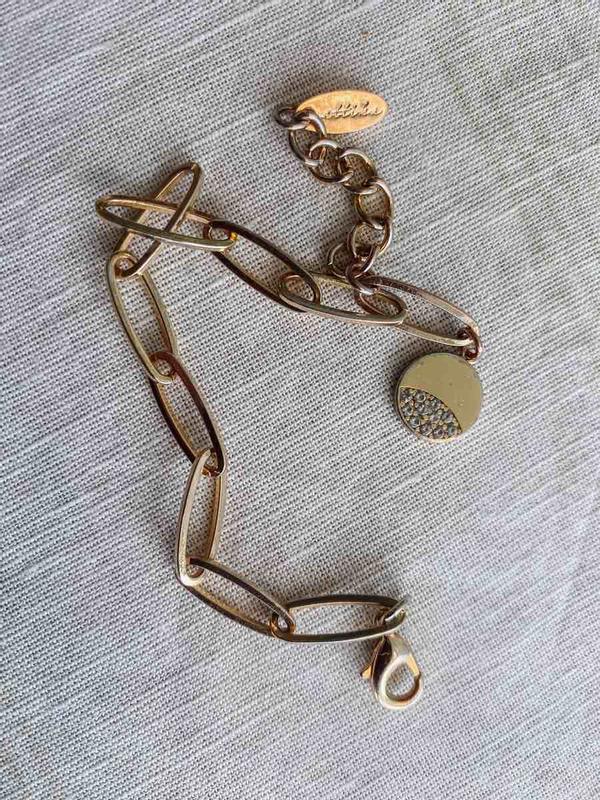 Review Thumbnail Image 1 225454815