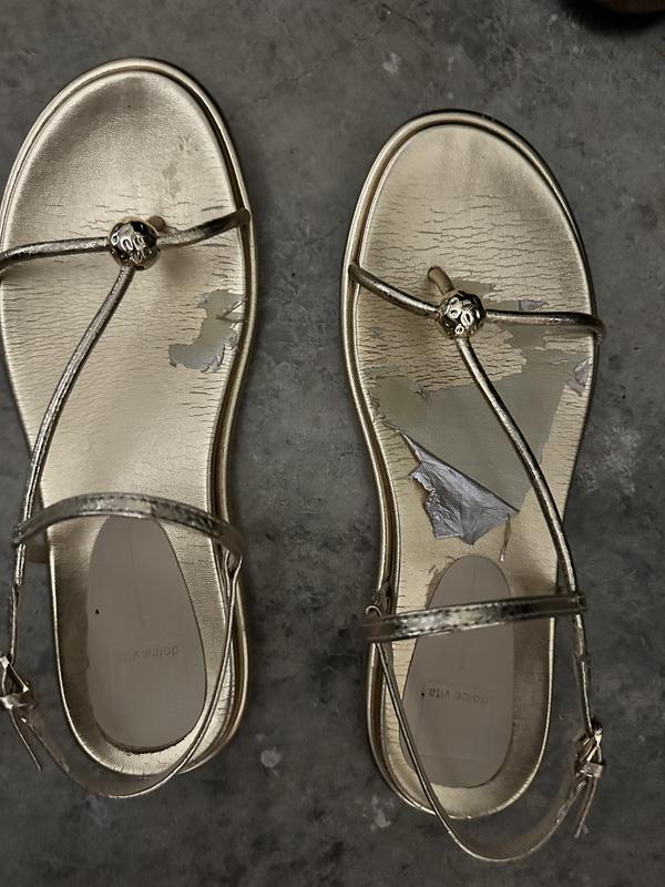 Customer photo for "Loved but footbed peeled"
