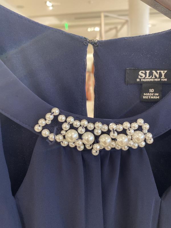 Review Thumbnail Image 0 226070137