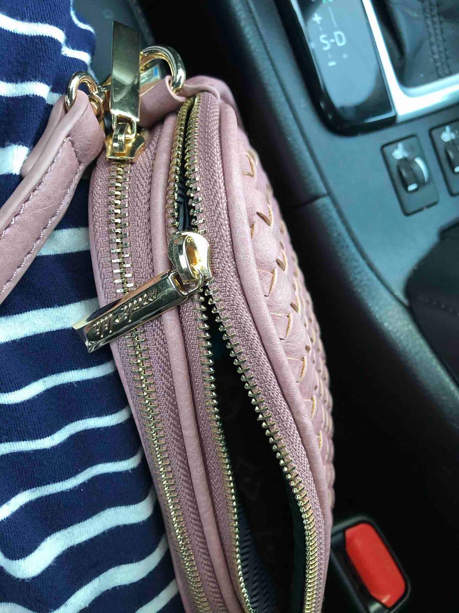 Review Thumbnail Image 0 197482713