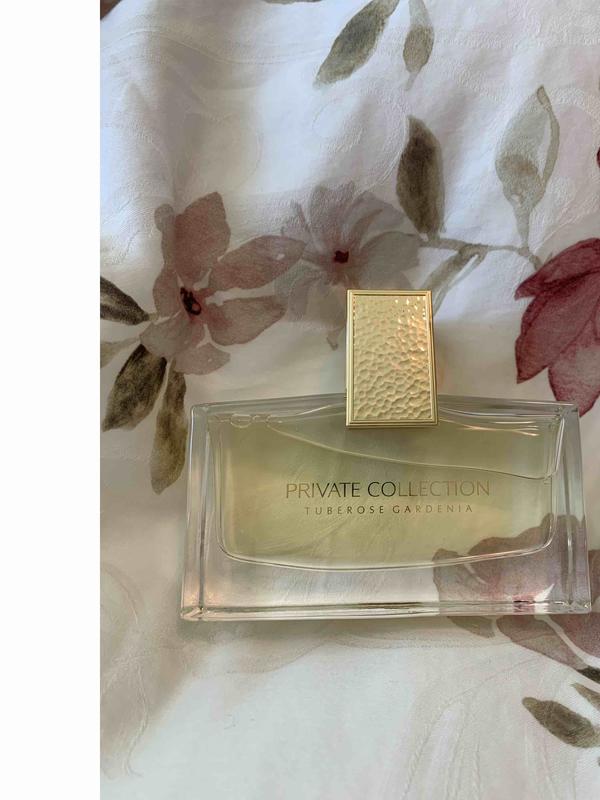 Customer photo for "PURE ELEGANCE in a bottle!!"