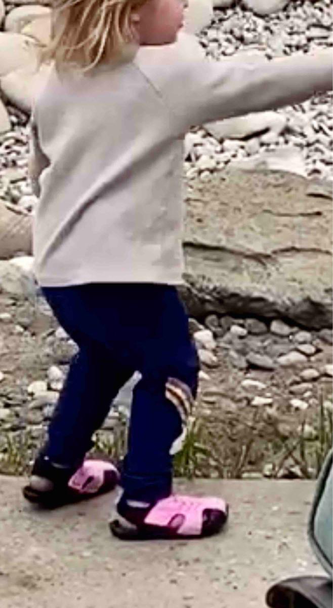 Review Thumbnail Image 0 196414629