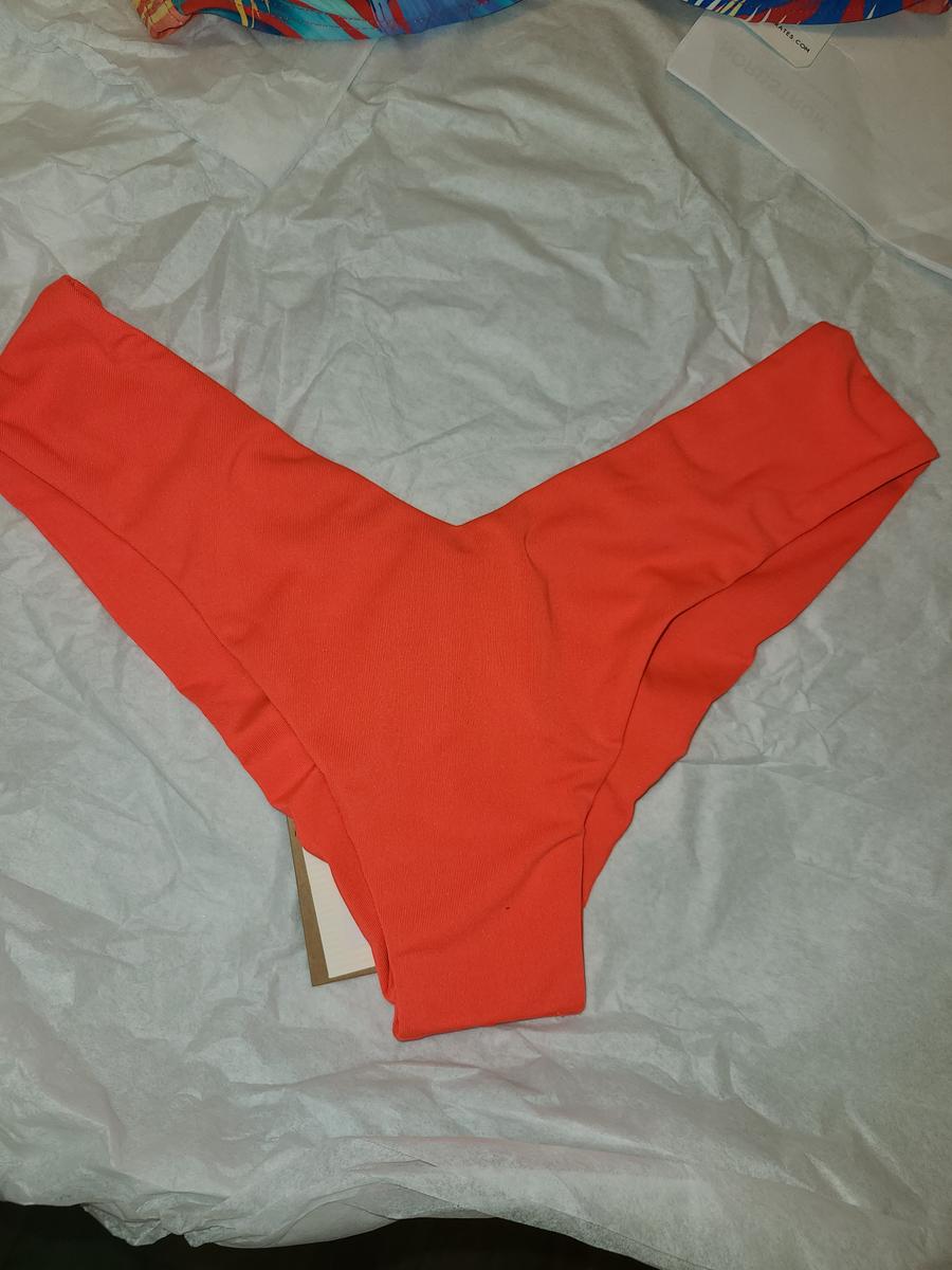 Review Thumbnail Image 0 209761300