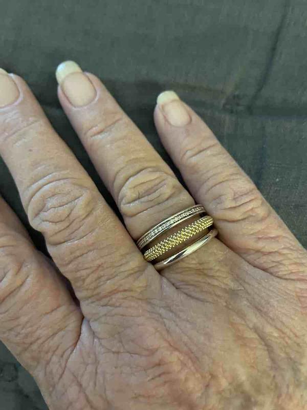 Review Thumbnail Image 0 249484112