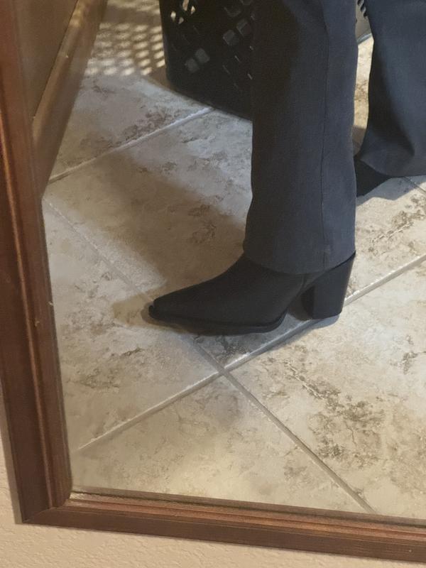 Customer photo for "Beautiful comfy boots"