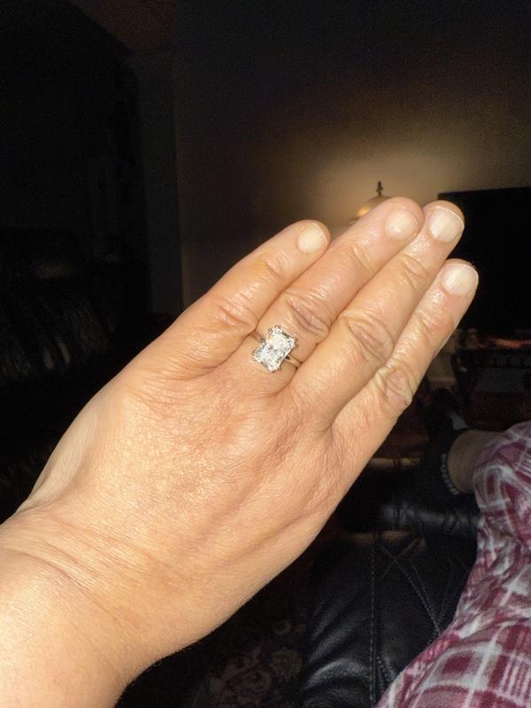 Review Thumbnail Image 0 247268666