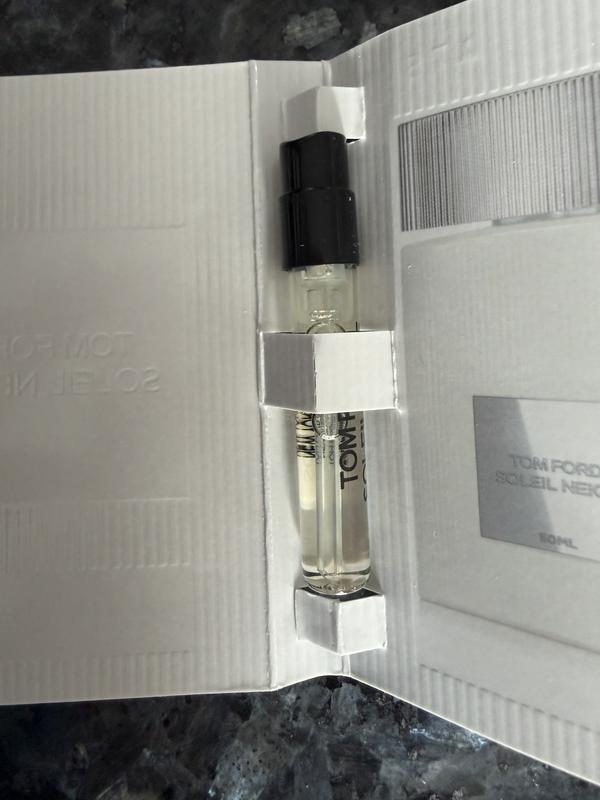Customer photo for "Light, bright scent"