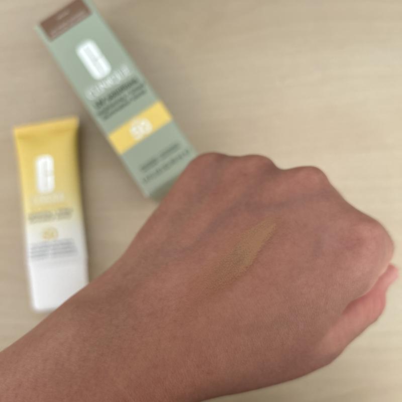 Customer photo for "Perfect for a natural everyday glow"
