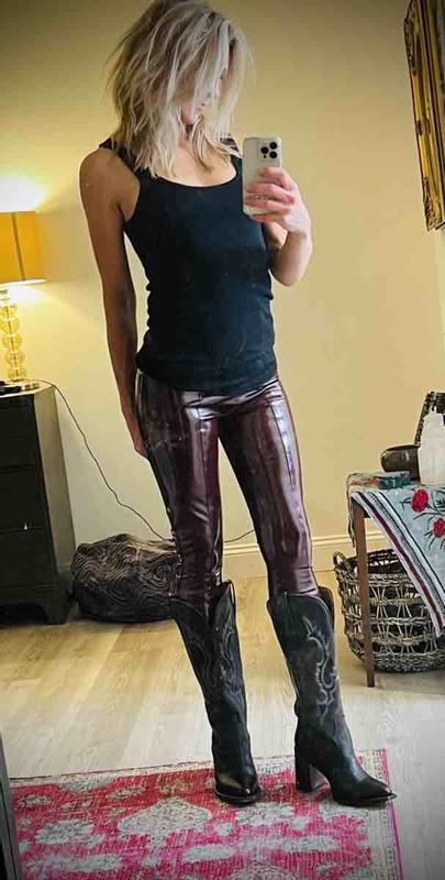 Customer photo for "Beautiful color, amazing fit"
