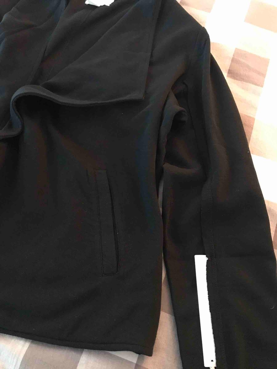 poor construction / bad seams / defect?