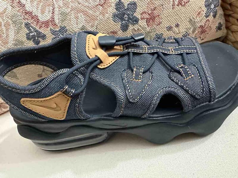 Review Thumbnail Image 0 235165445