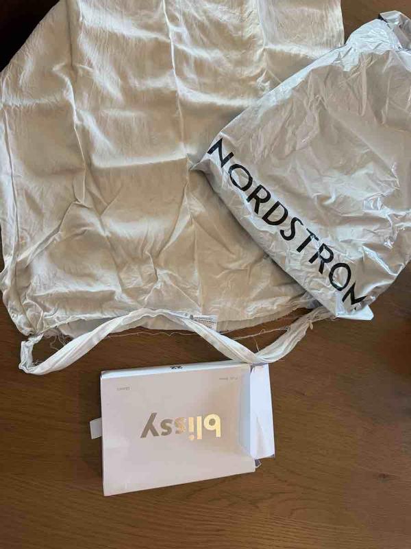 Customer photo for "garbage quality and arrived almost shredded"