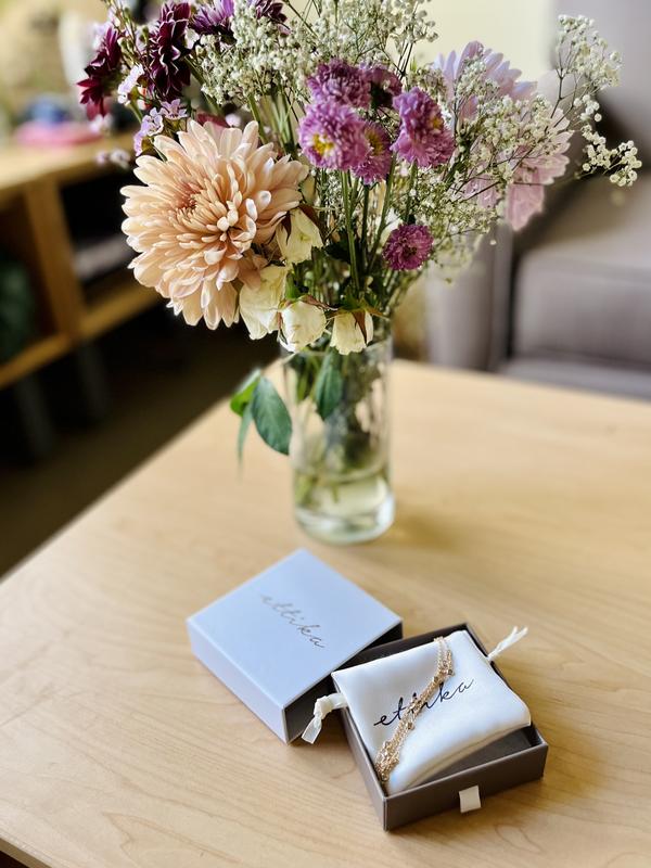 Customer photo for "Beautiful, dainty anklet"