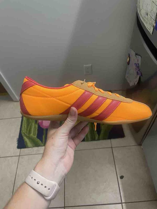 Customer photo for "color is waaaaay off"
