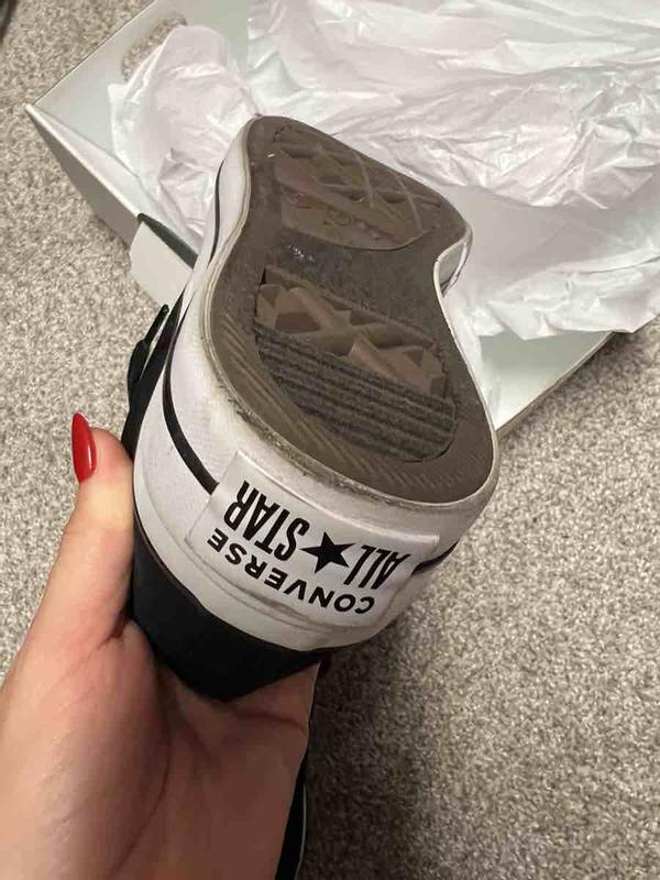 Customer photo for "Sent me a used shoe?"