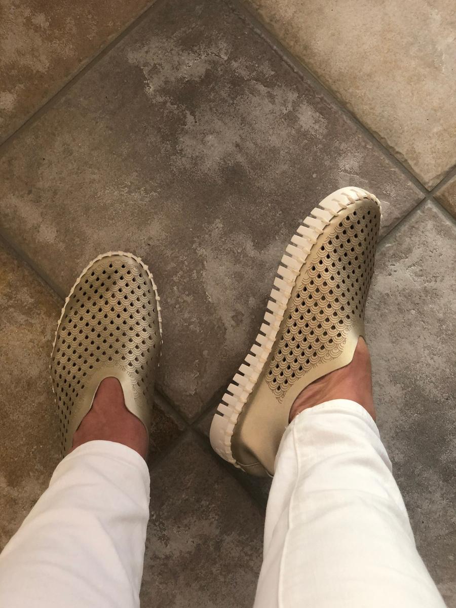 Review Thumbnail Image 0 197654415