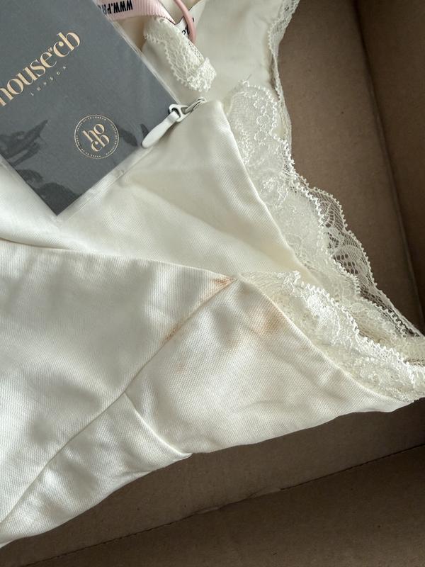 Customer photo for "Dirty item received and sizing way off"