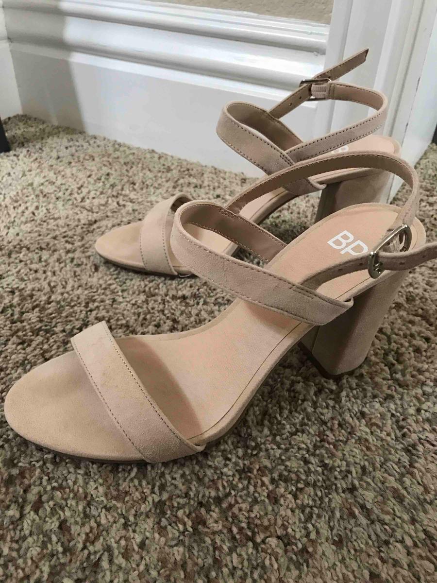 Review Thumbnail Image 0 195176379