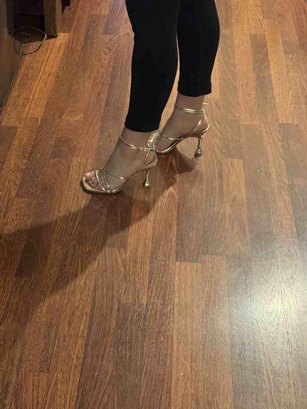Customer photo for "Cute bute cheap!"