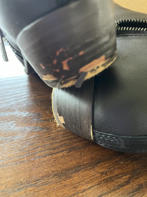 The color on geeks peeks off