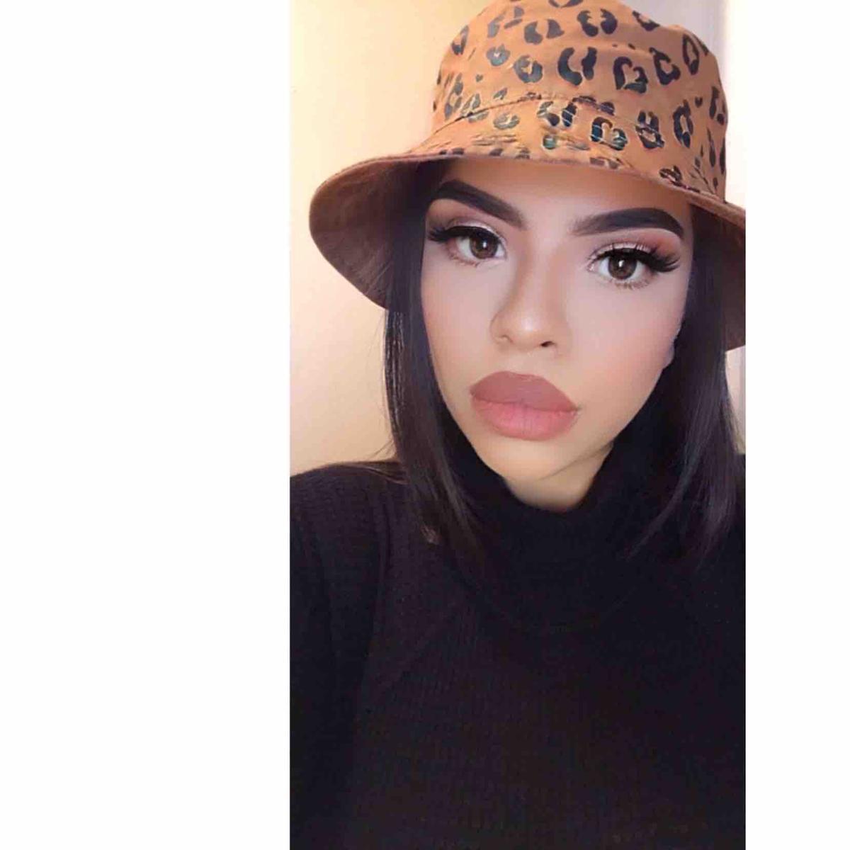 Review Thumbnail Image 0 195342584