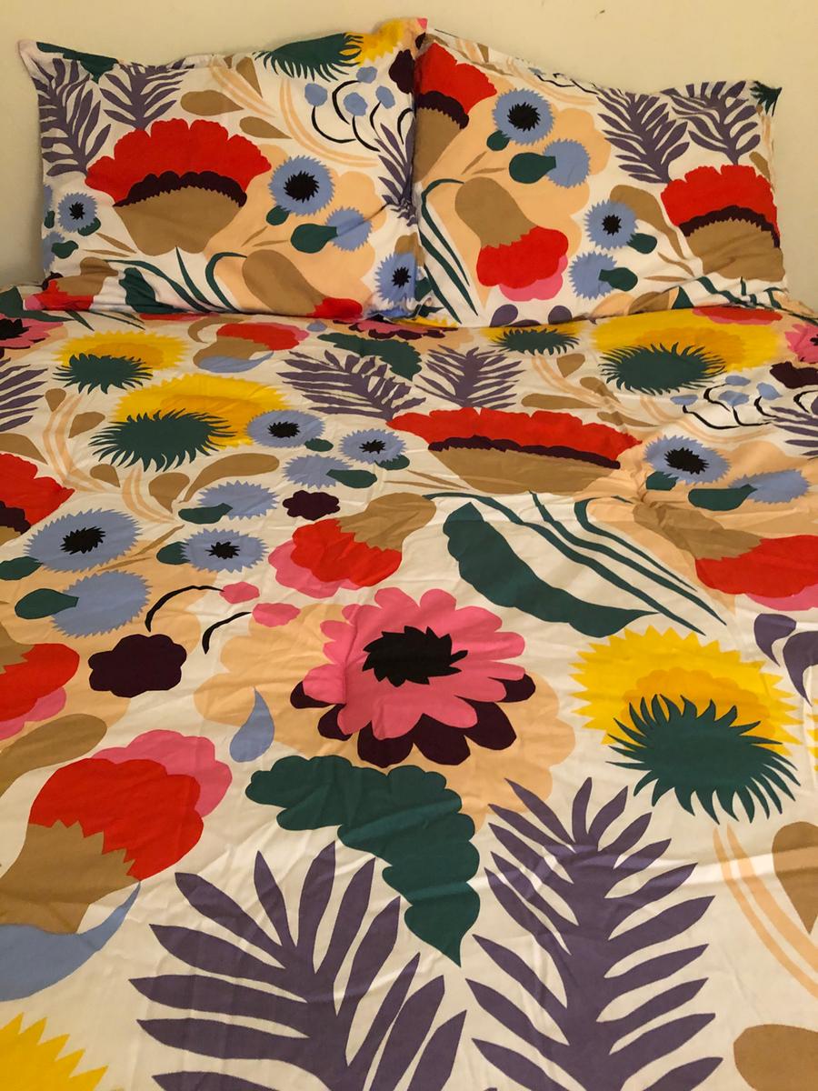 Review Thumbnail Image 0 196994664