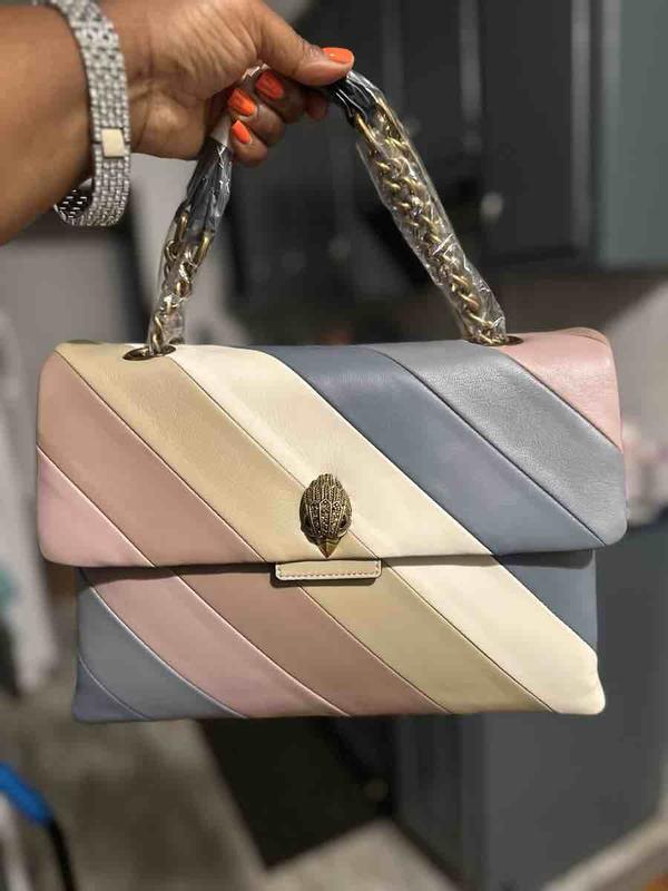 Customer photo for "best neutral tone bag yet!"