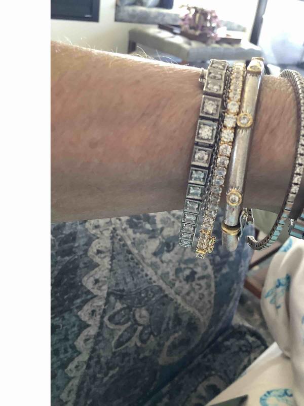Customer photo for "Nice Fake Bracelet"