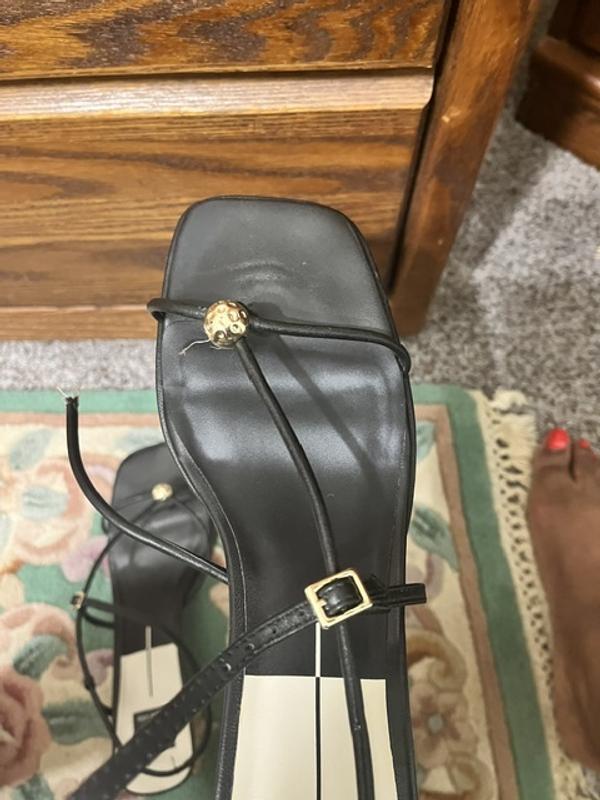 Customer photo for "Loved the Look, Hated the Quality"