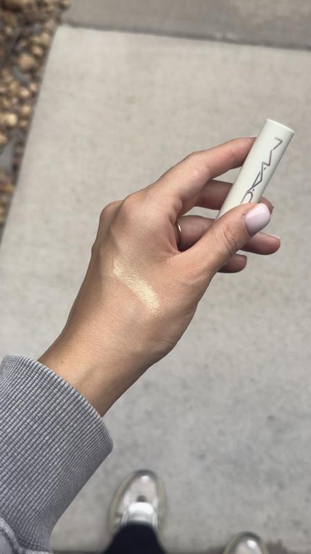 Customer photo for "The lip gloss that’s bringing back the 2000s vibe"