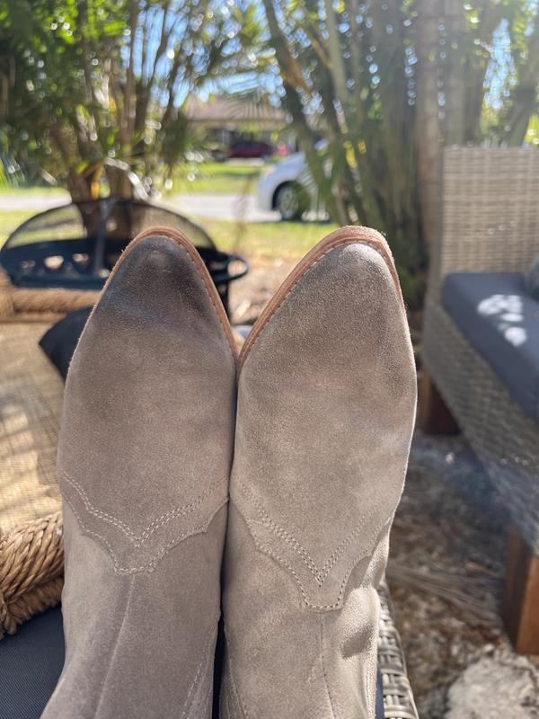 Customer photo for "Suede doesn’t match"
